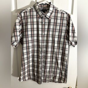 Men's Size Large Navy, Red & White Plaid Banana Republic Button Up Shirt